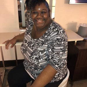 Meet your Posher, Tabitha